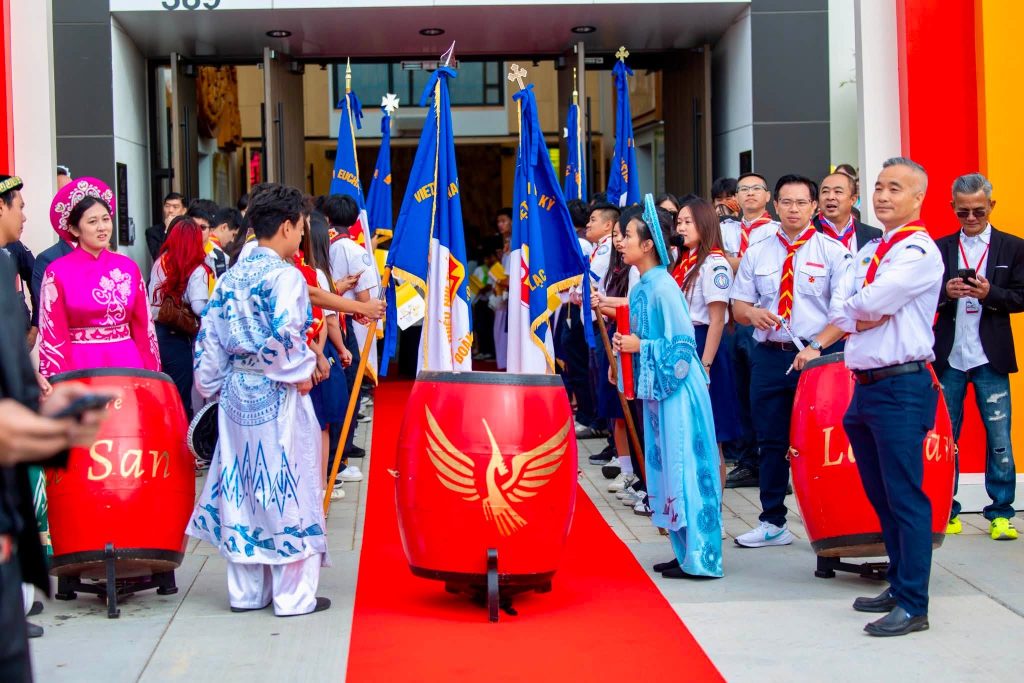 Đức Hồng Y Pietro Parolin thăm Giáo phận San Jose và cử hành Thánh Lễ tại Nhà thờ Đức Mẹ Lavang