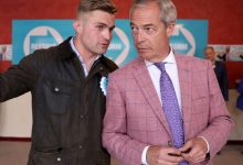 Cận vệ của Nigel Farage từ chức giữa bê bối báo cáo điều tra ngầm Cận vệ của Nigel Farage từ chức giữa bê bối báo cáo điều tra ngầm