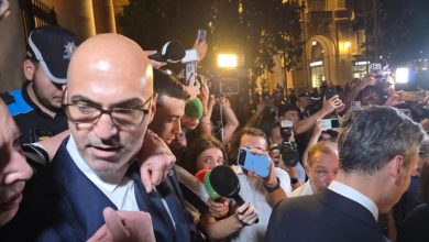 Doanh nhân Malta được tuyên vô tội trong vụ sát hại nhà báo bằng bom xe