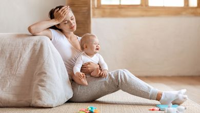 Trầm cảm sau sinh và loạn tâm sau sinh: Những điều cha mẹ mới cần biết để vượt qua khó khăn