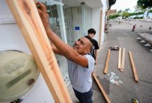 Bão Simon tăng cường thành bão cấp 4, nhắm thẳng vào Mexico