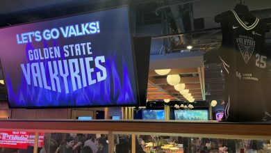 Các quán bar tại Bay Area mở cửa sớm để cổ vũ cho Valkyries trong Trận 6 Chung kết WNBA