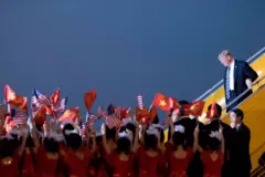Hà Nội Sắp ‘Chốt’ Thỏa Thuận: Washington Vẫn Giữ Thái Độ Thận Trọng