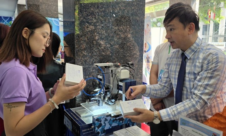 Khám Phá Phiên Chợ Công Nghệ Sinh Học Độc Đáo Tại Hà Nội
