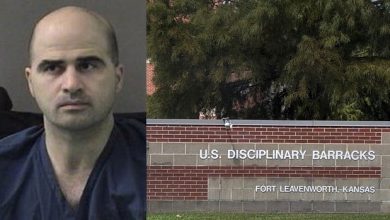 Nidal Hasan, kẻ xả súng tại Fort Hood, sẽ bị xử án tử hình vào ngày 3 tháng 12, theo thông báo qua email Nidal Hasan, kẻ xả súng tại Fort Hood, sẽ bị xử án tử hình vào ngày 3 tháng 12, theo thông báo qua email