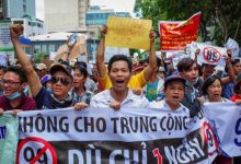 Quy Định Cấm Tụ Tập: Địa Phương Có Vi Hiến Không?