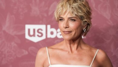 Selma Blair Bị Bắt Giữ Sau Khi Bị Tố Đã Cắn Tiếp Viên Hàng Không